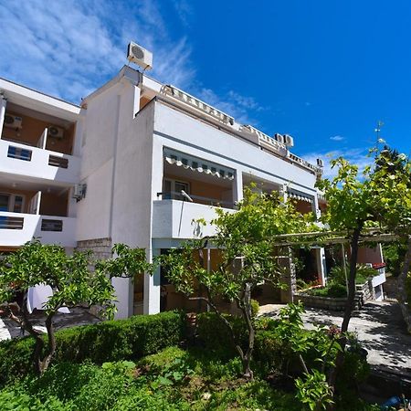 Apartmani Soljaga Петровац Экстерьер фото