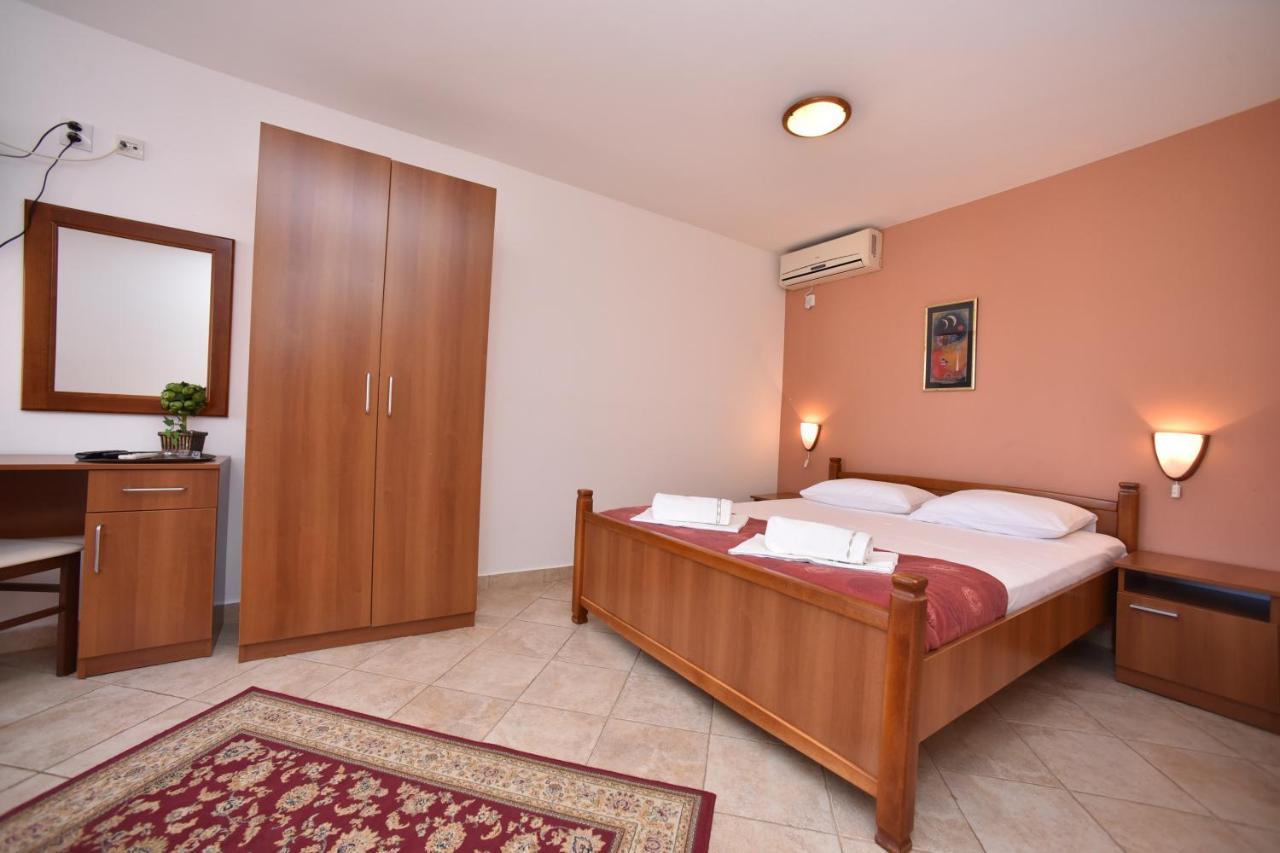 Apartmani Soljaga Петровац Экстерьер фото