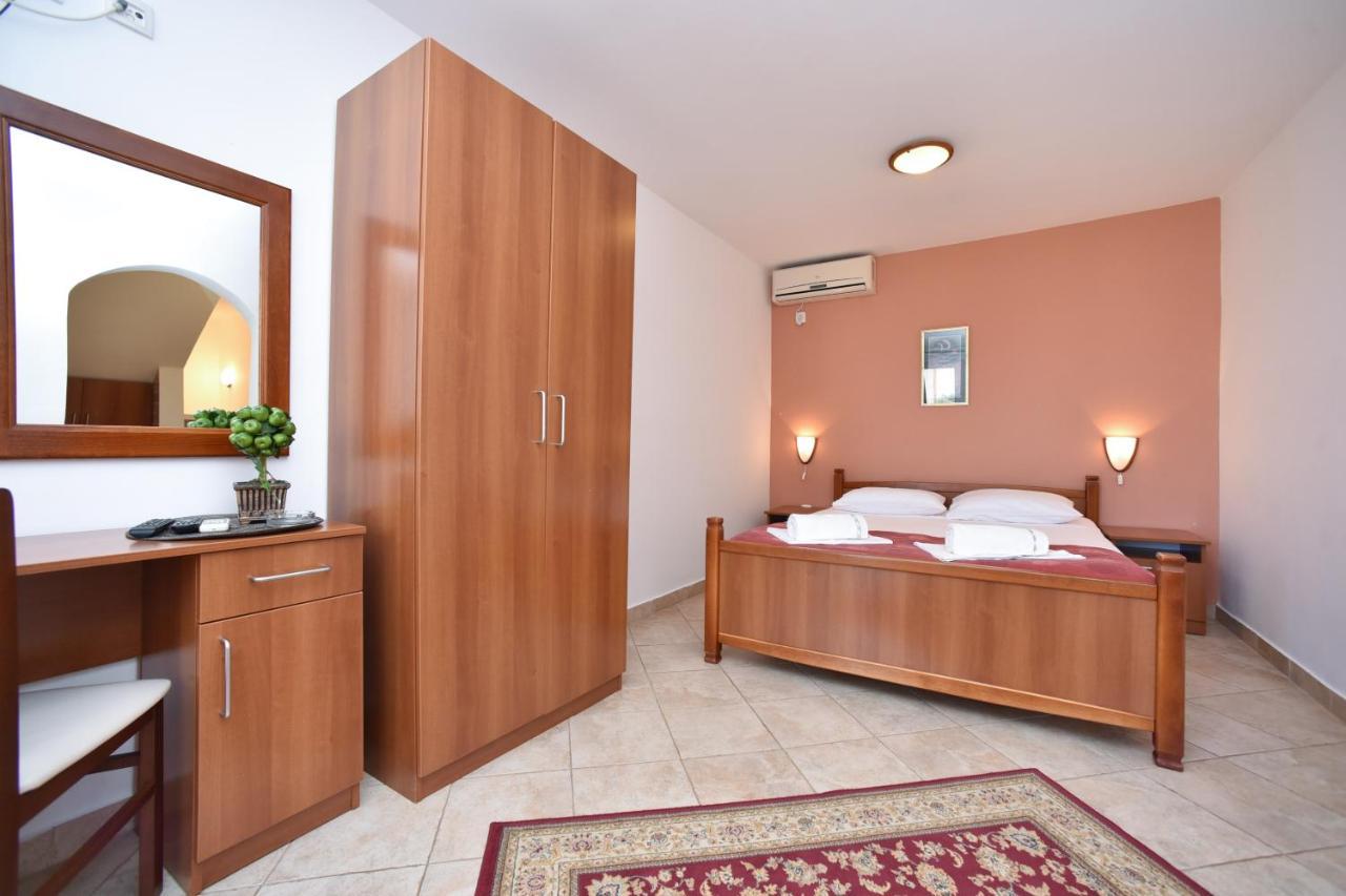 Apartmani Soljaga Петровац Экстерьер фото